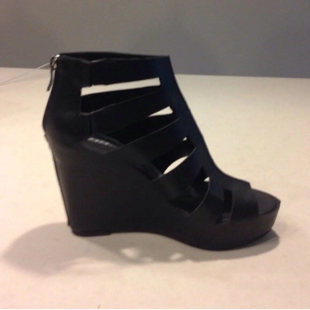 Black Bcbgeneration wedges size 7